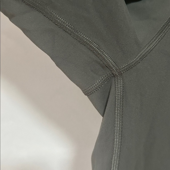 Lululemon Align Ribbed Waist Cropped Jogger - grey sage size 2 - Picture 4 of 8